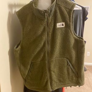 North face vest